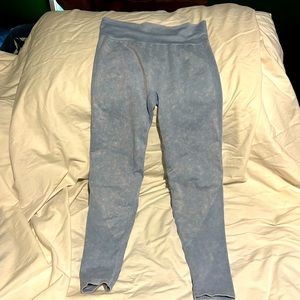 Victoria’s Secret Pink leggings